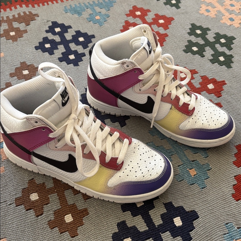 Nike - Dunk High "Multicolor Gradient" sneakers
